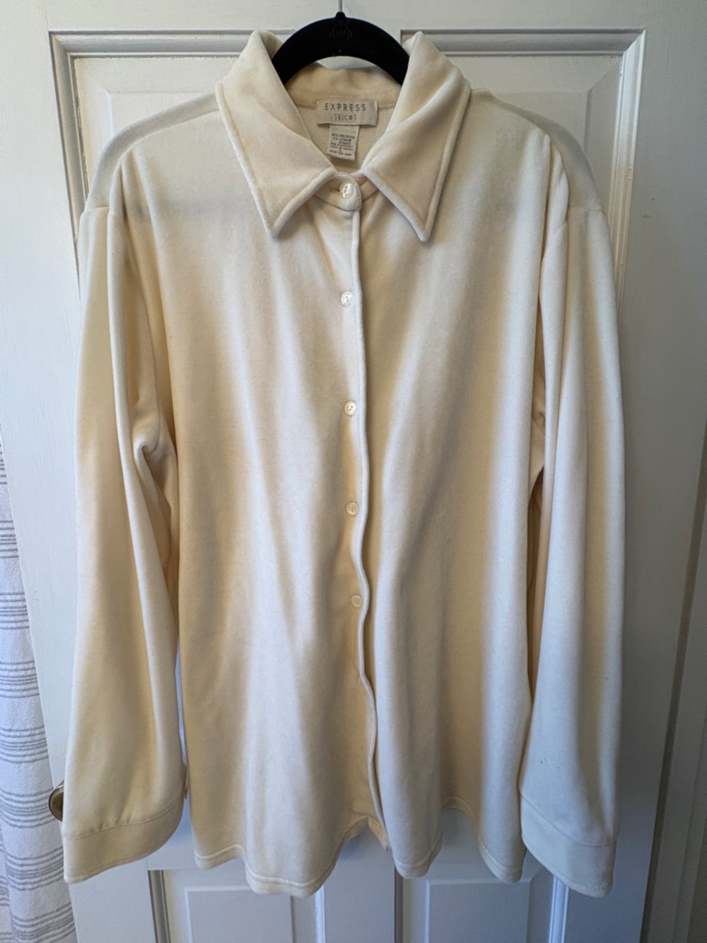 Vintage Express Tricot Velvet Cream Button-Up Long Sleeve Shirt